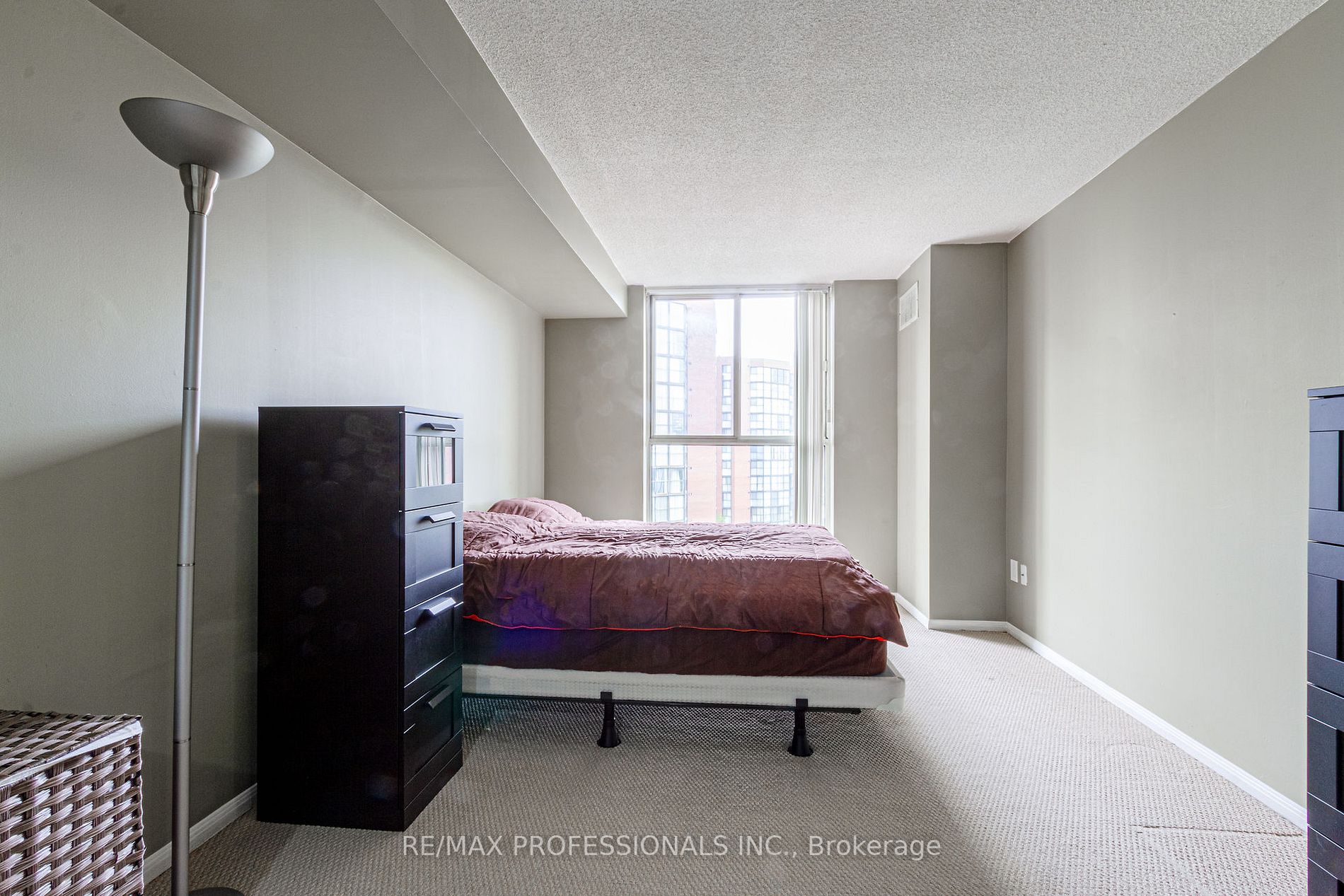 2091 Hurontario St, #710