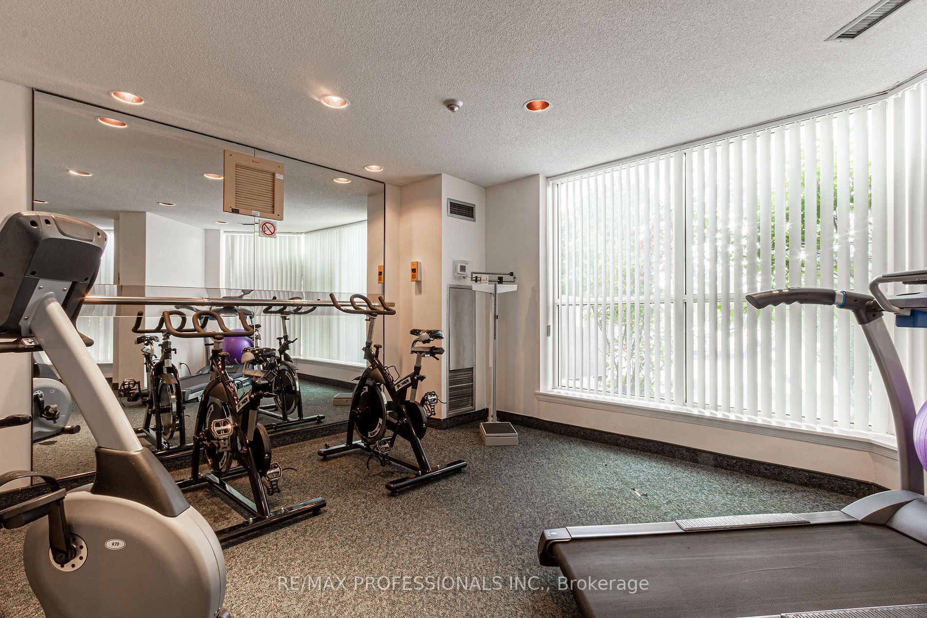 2091 Hurontario St, #710
