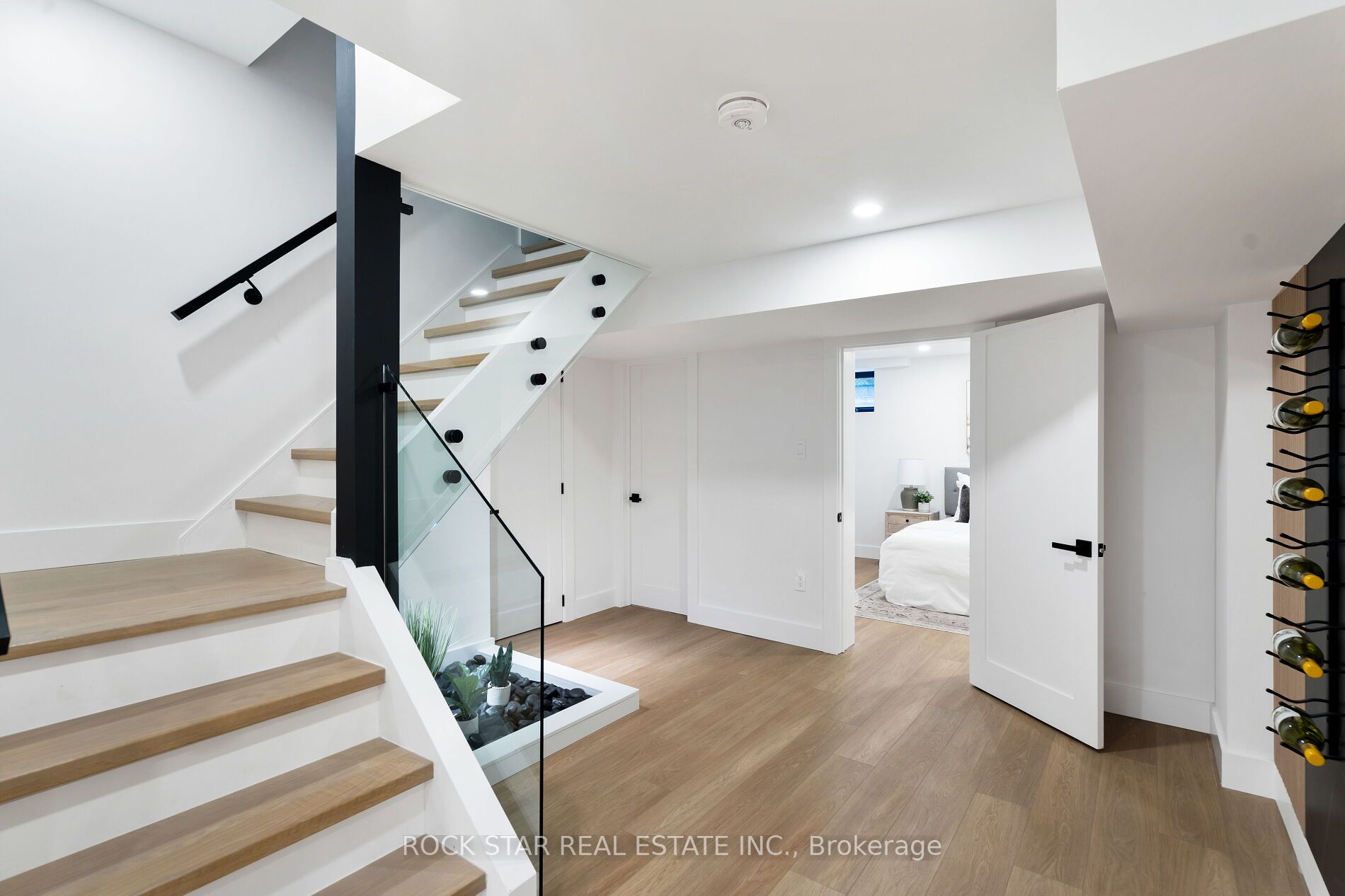 1722 Wedmore Way