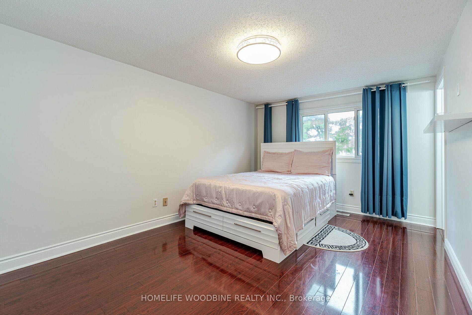 31 Oleander Cres