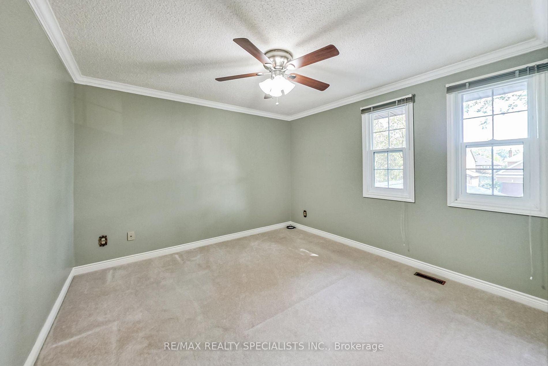 3955 Glamis Crt