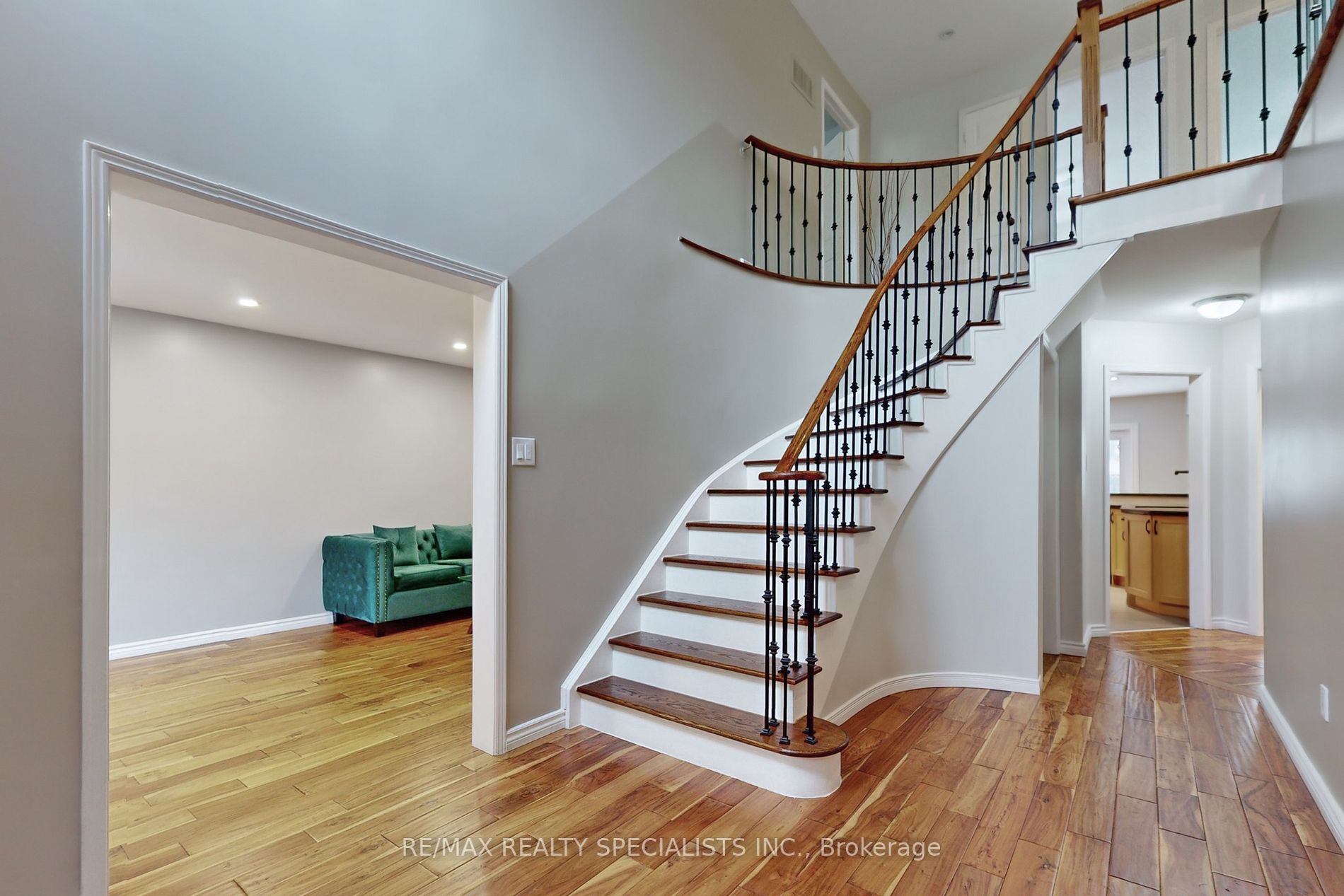 Listing W6817596 - Large Photo # 18