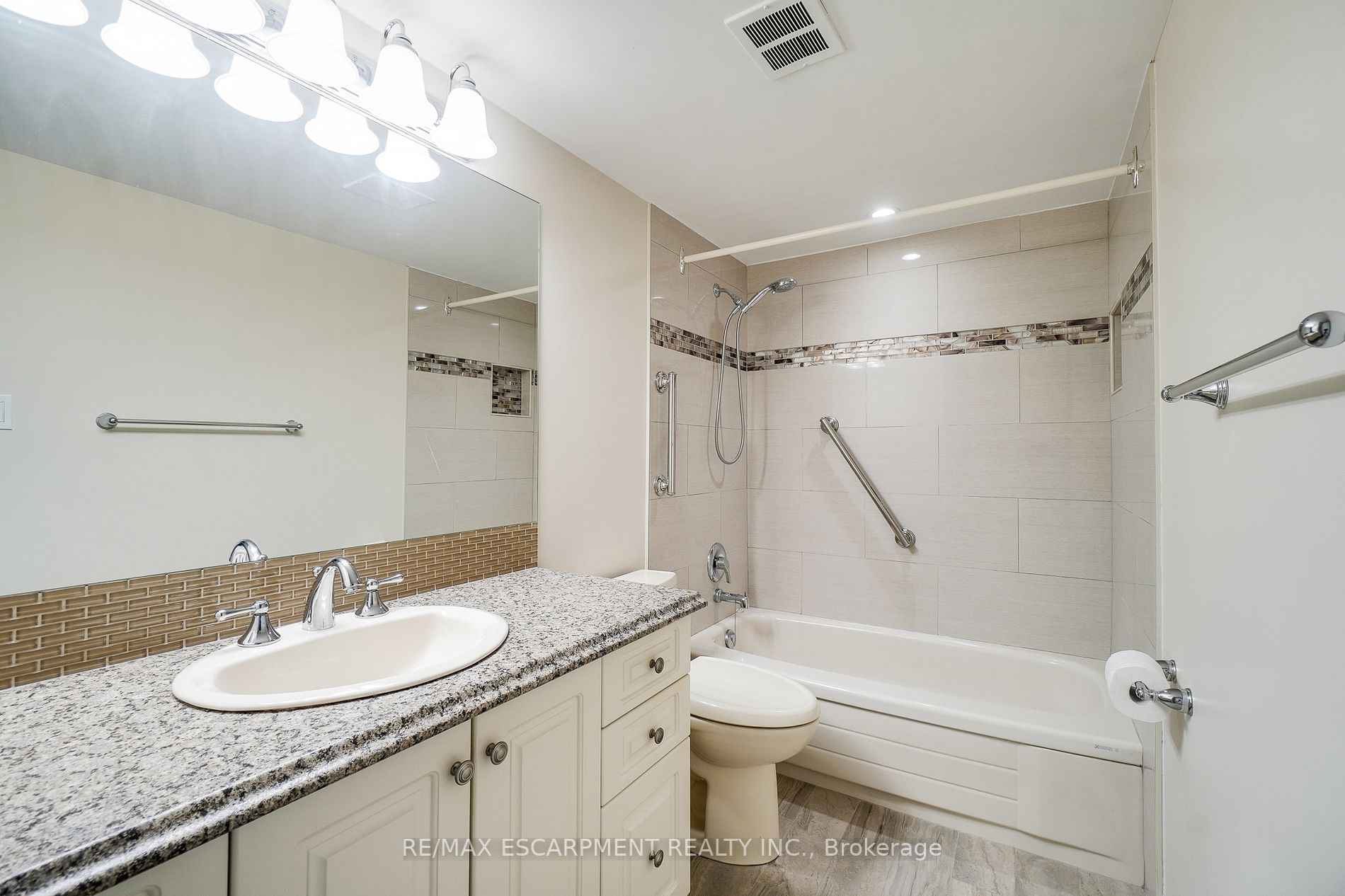 5090 Pinedale Avenue, #408
