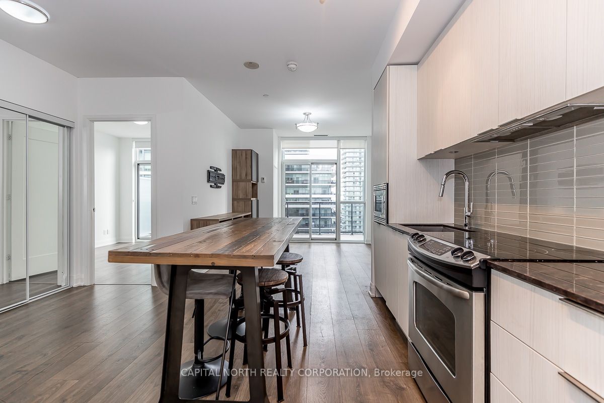 110 Marine Parade Dr, #1507