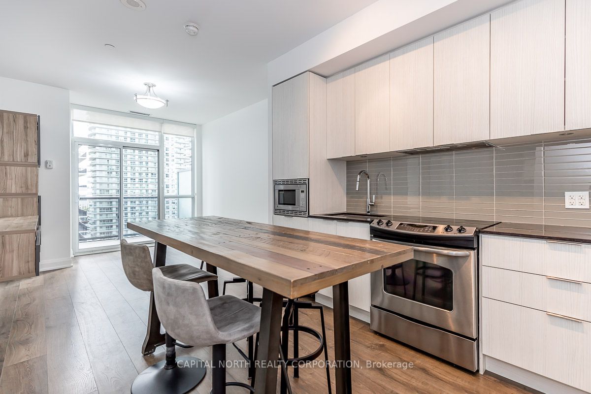 110 Marine Parade Dr, #1507