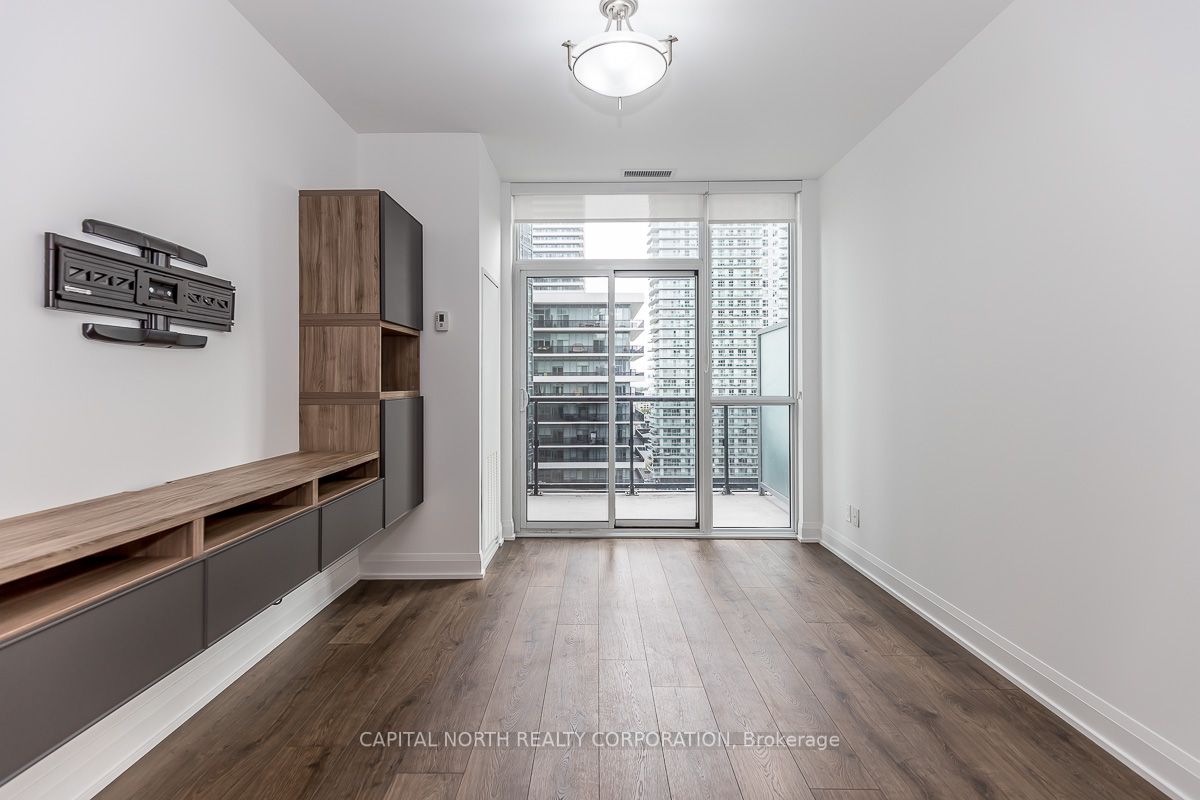 110 Marine Parade Dr, #1507