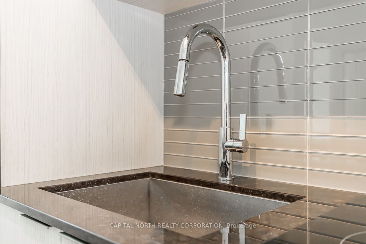 110 Marine Parade Dr, #1507