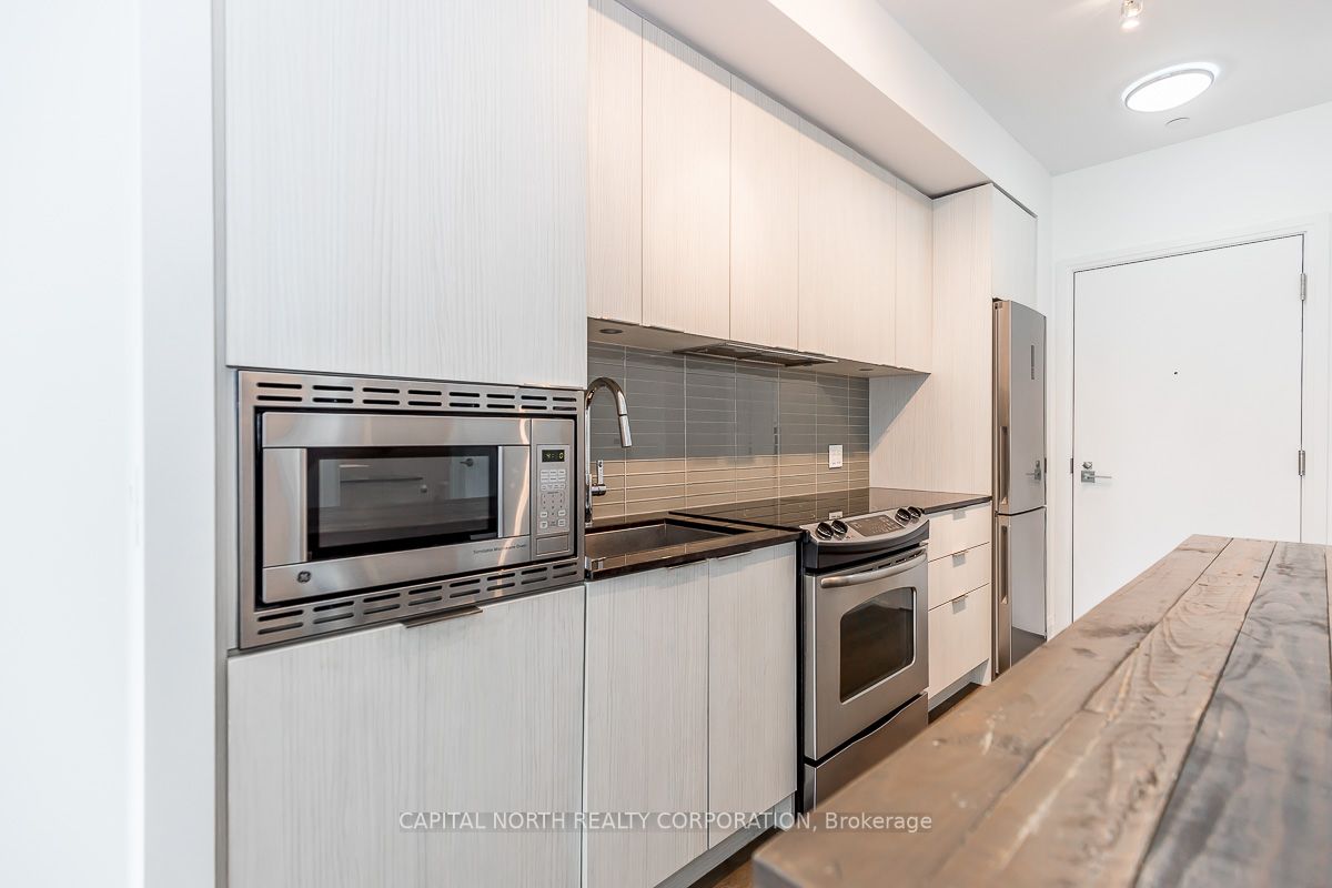 110 Marine Parade Dr, #1507