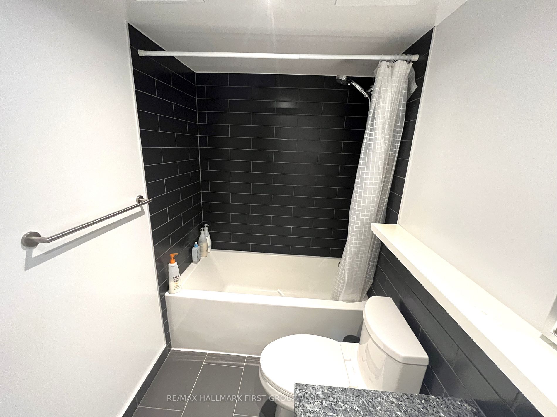 160 Flemington Rd, #308