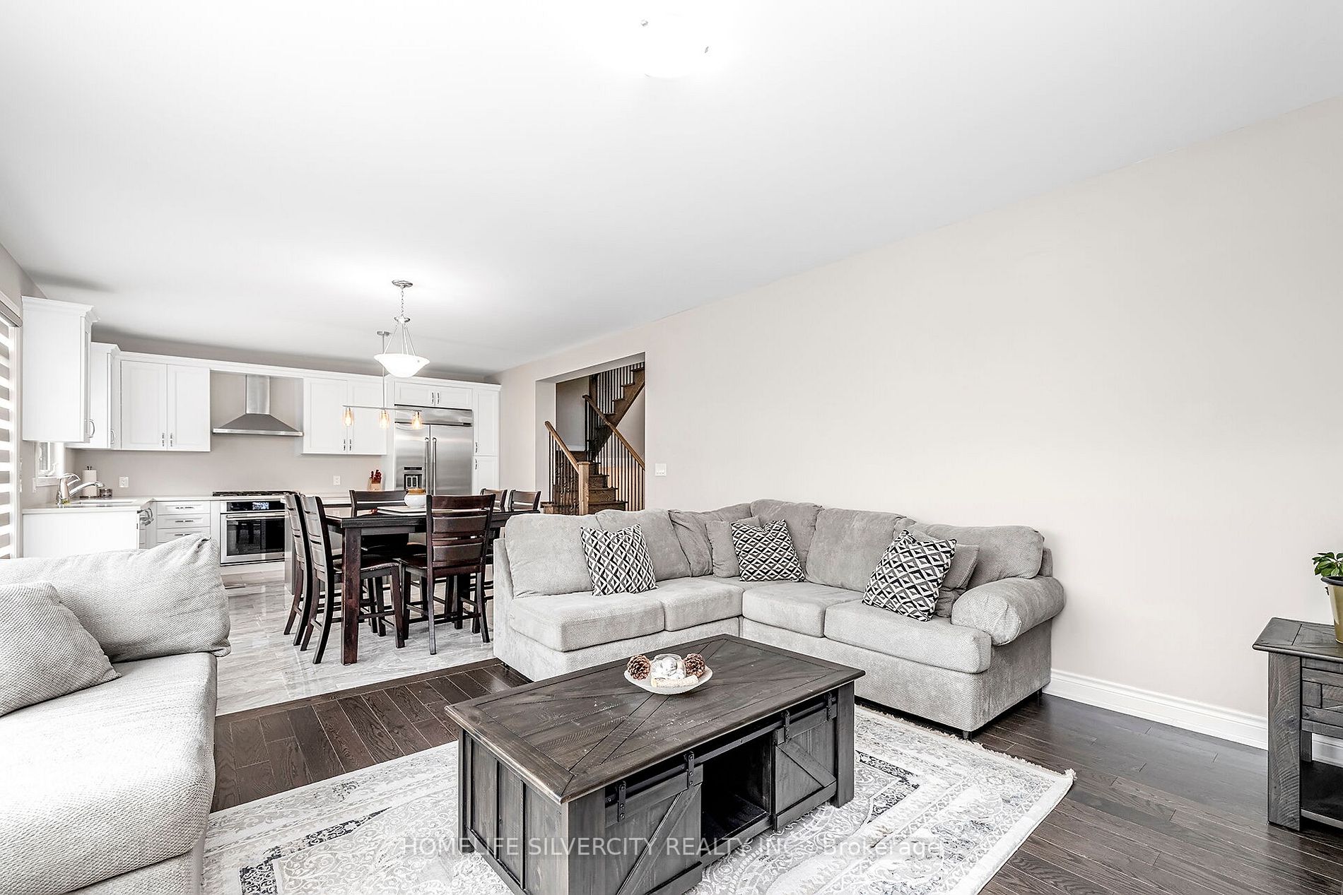 30 Ash Hill Avenue