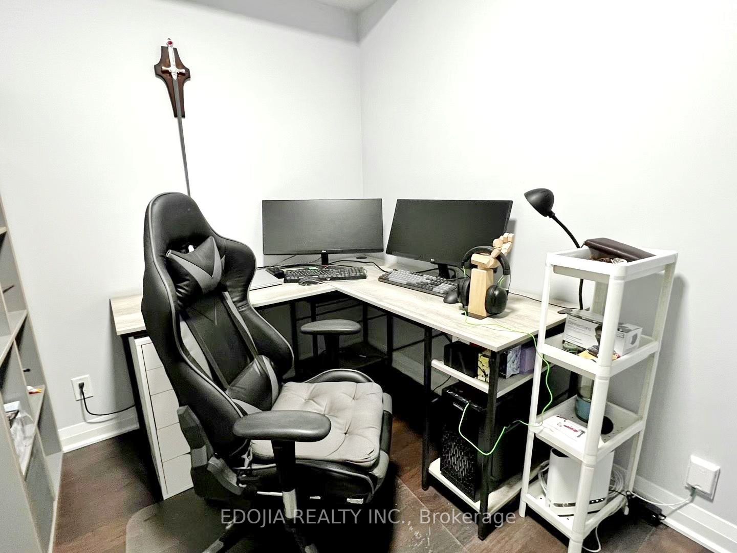 5 Valhalla Inn Rd, #1803