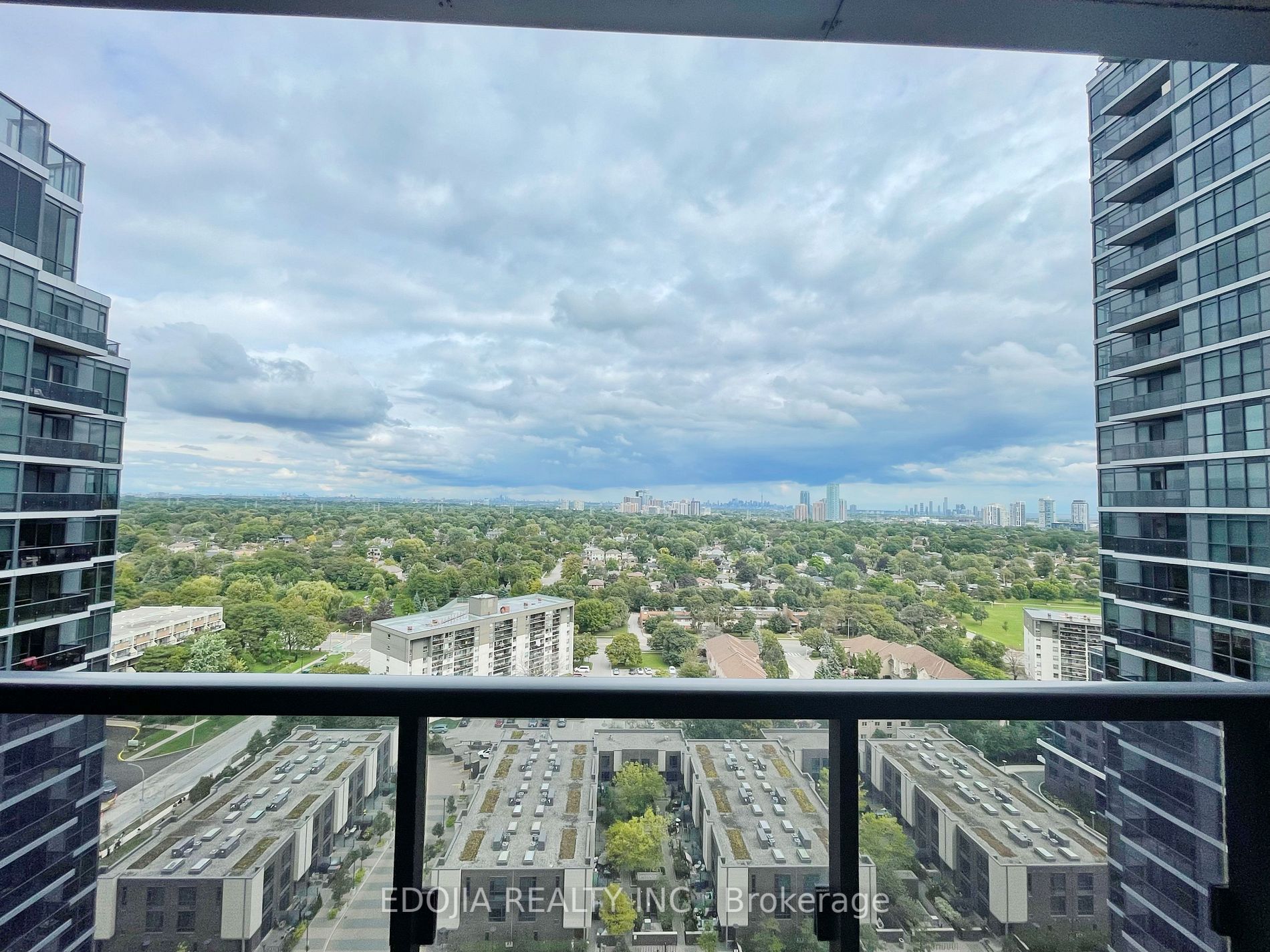 5 Valhalla Inn Rd, #1803