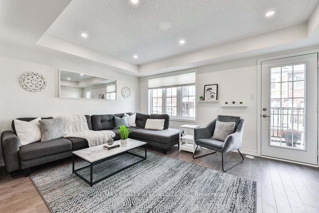 1222 Rose Way, #69