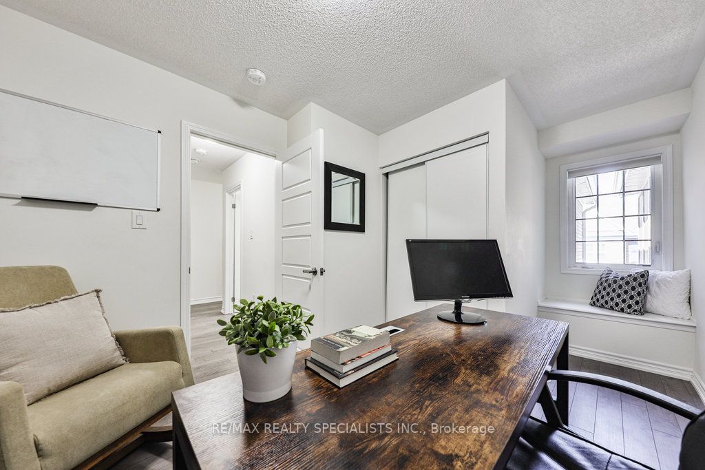1222 Rose Way, #69
