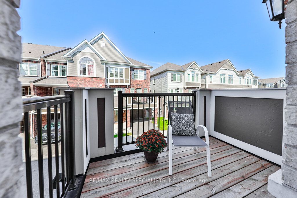 1222 Rose Way, #69