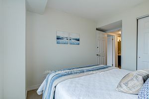 6 Bicknell Ave, #10