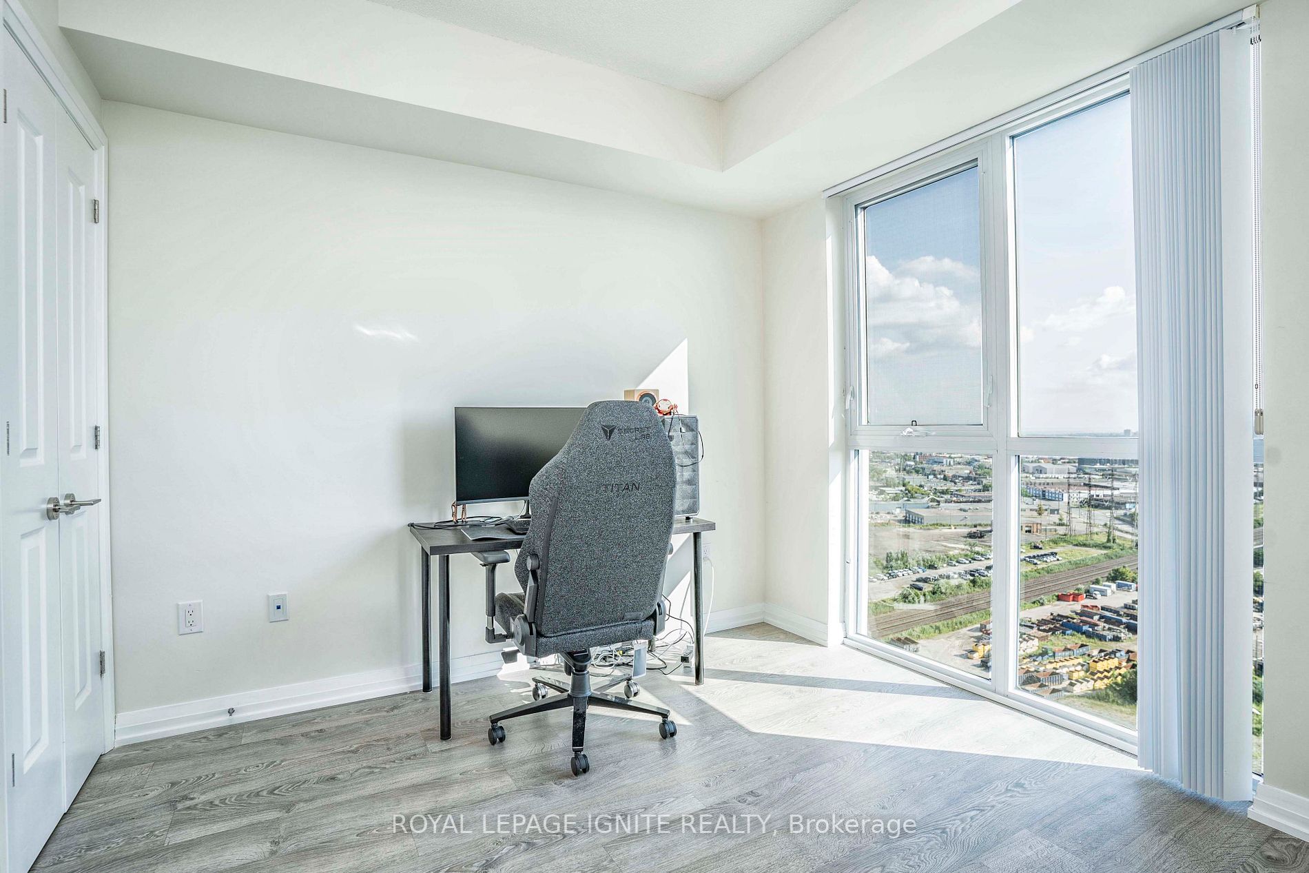 50 Thomas Riley Rd, #1707