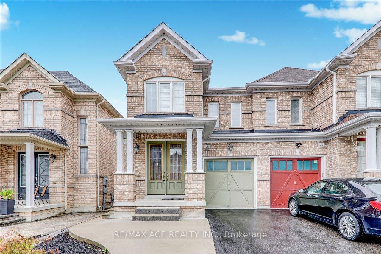 75 Campwood Cres