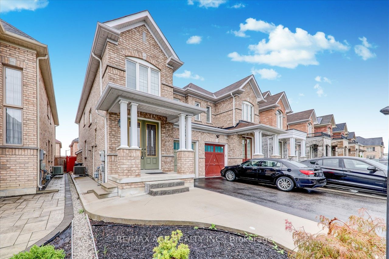 75 Campwood Cres