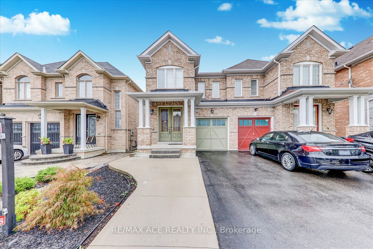 75 Campwood Cres