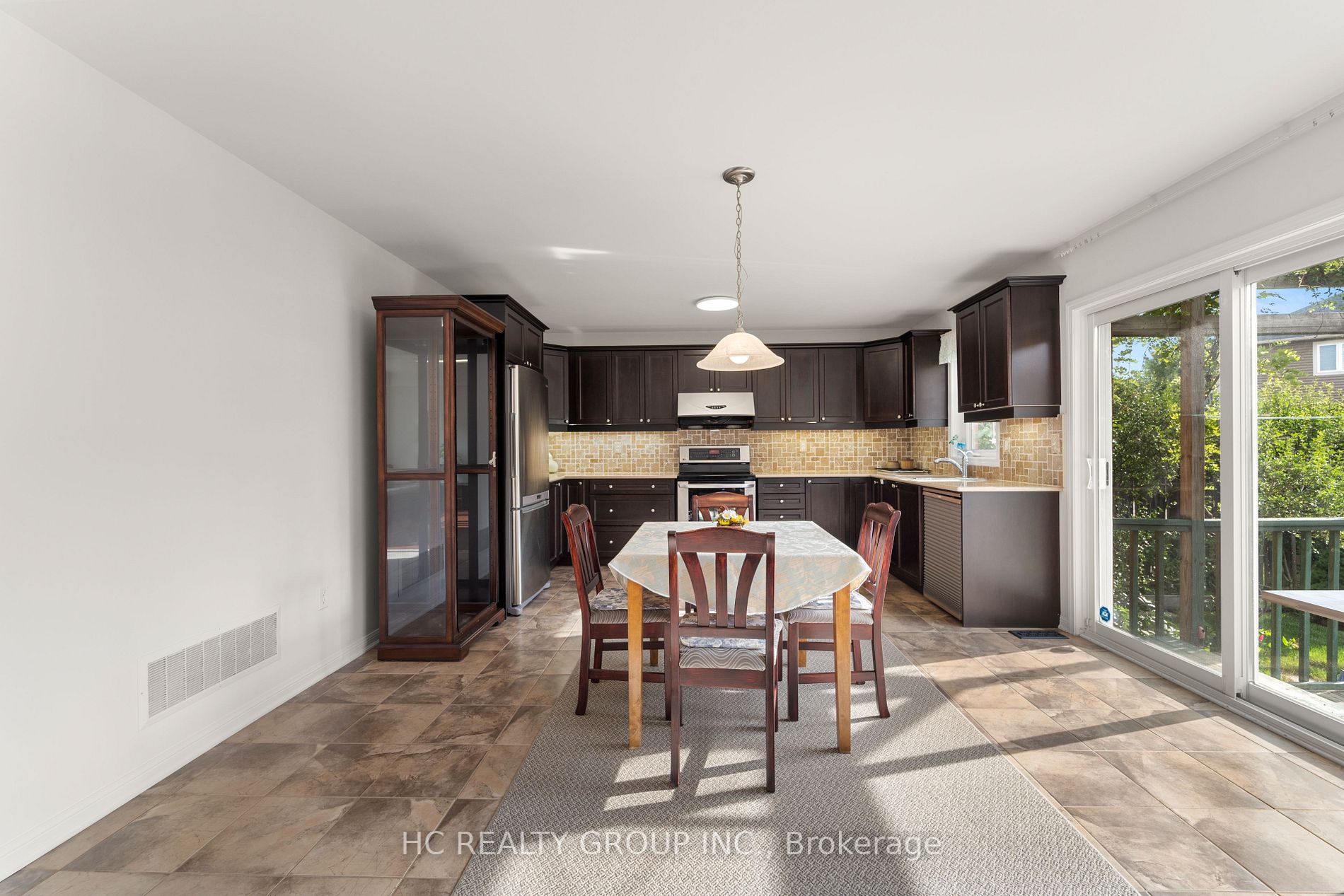 382 Mcjannett Ave