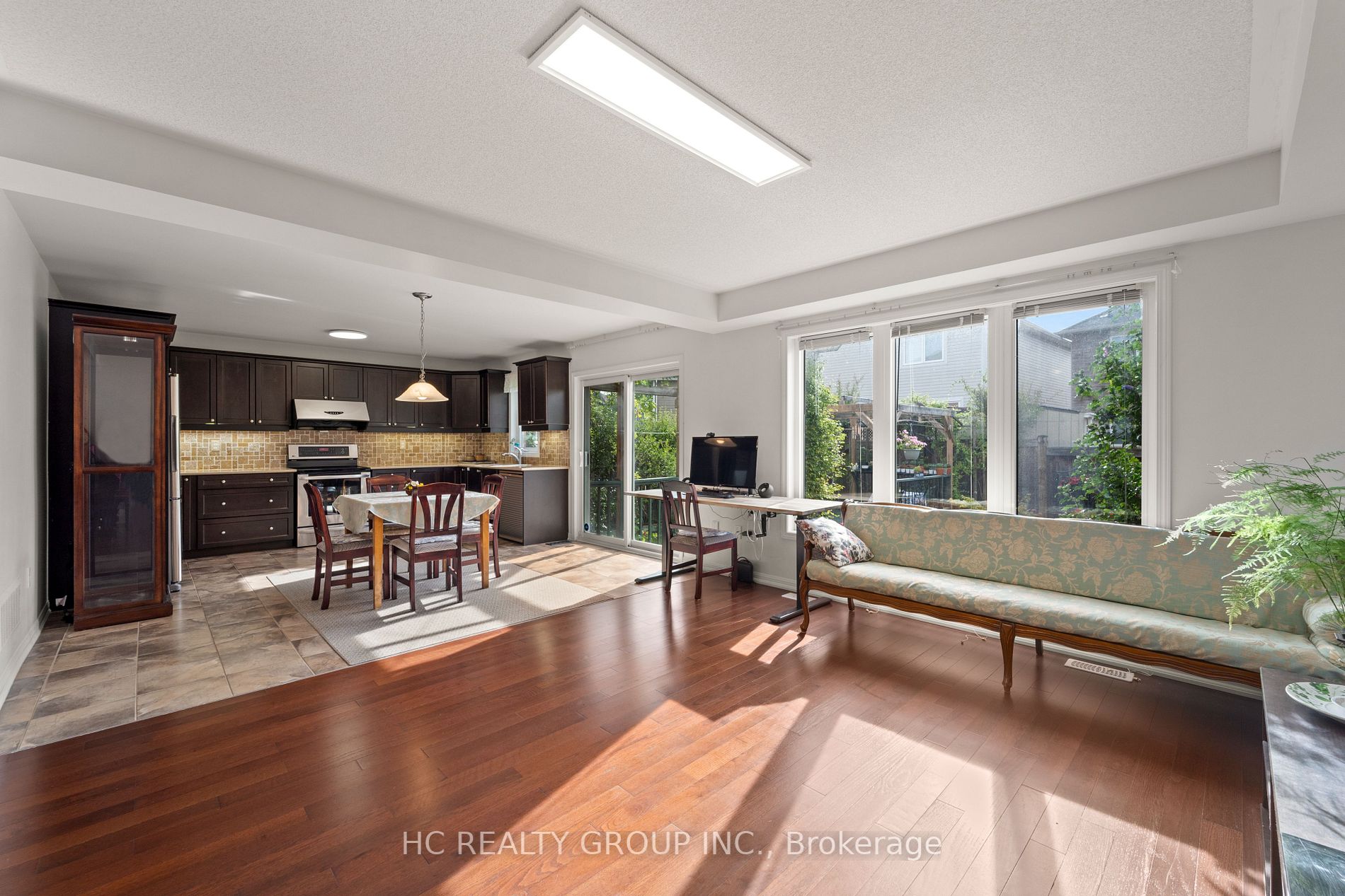 382 Mcjannett Ave