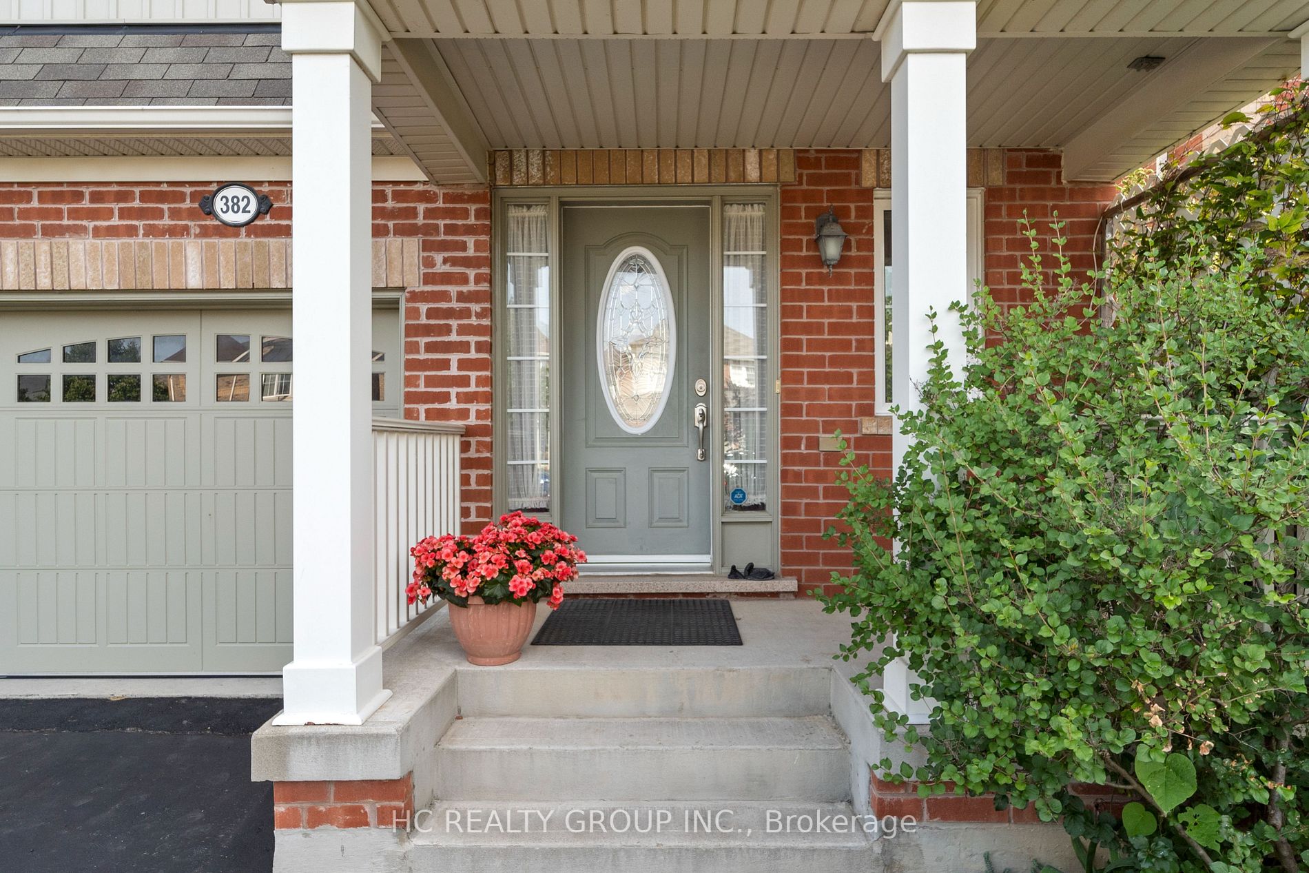 382 Mcjannett Ave