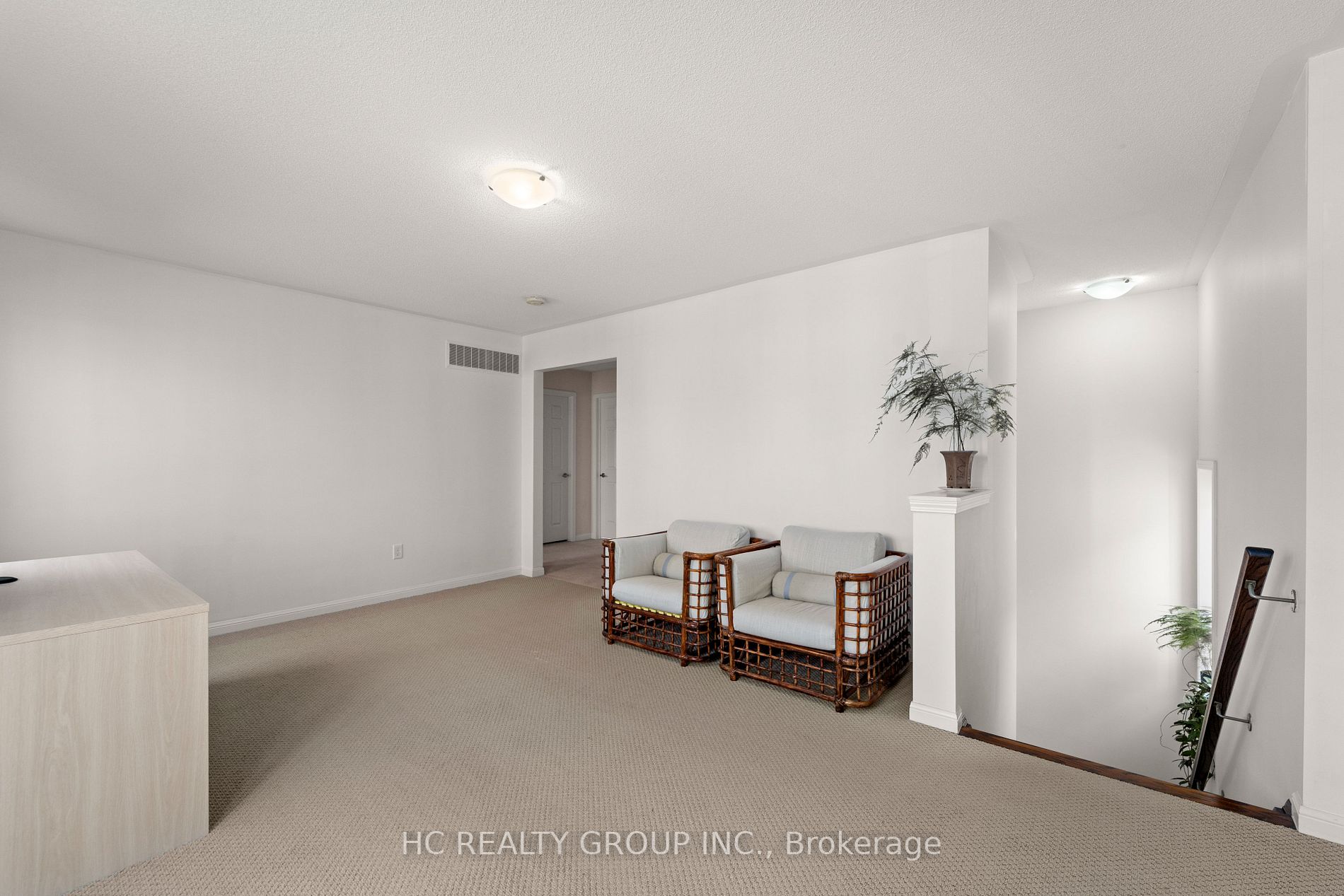 382 Mcjannett Ave