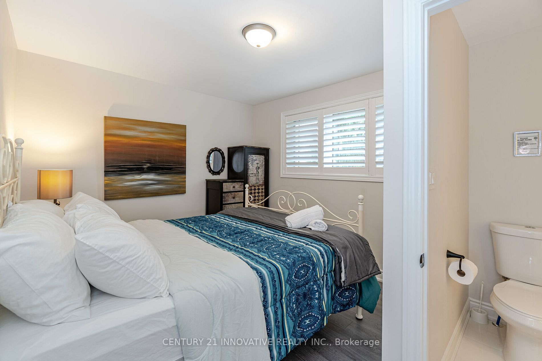 401 Dorchester Cres