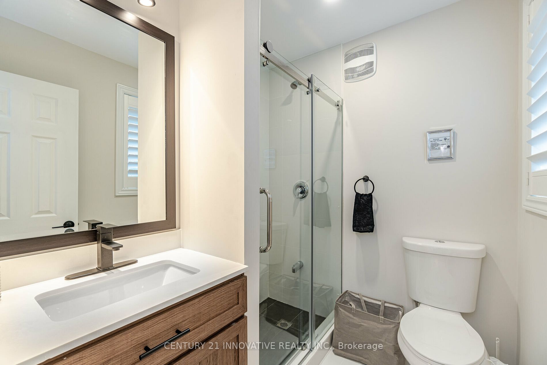 401 Dorchester Cres