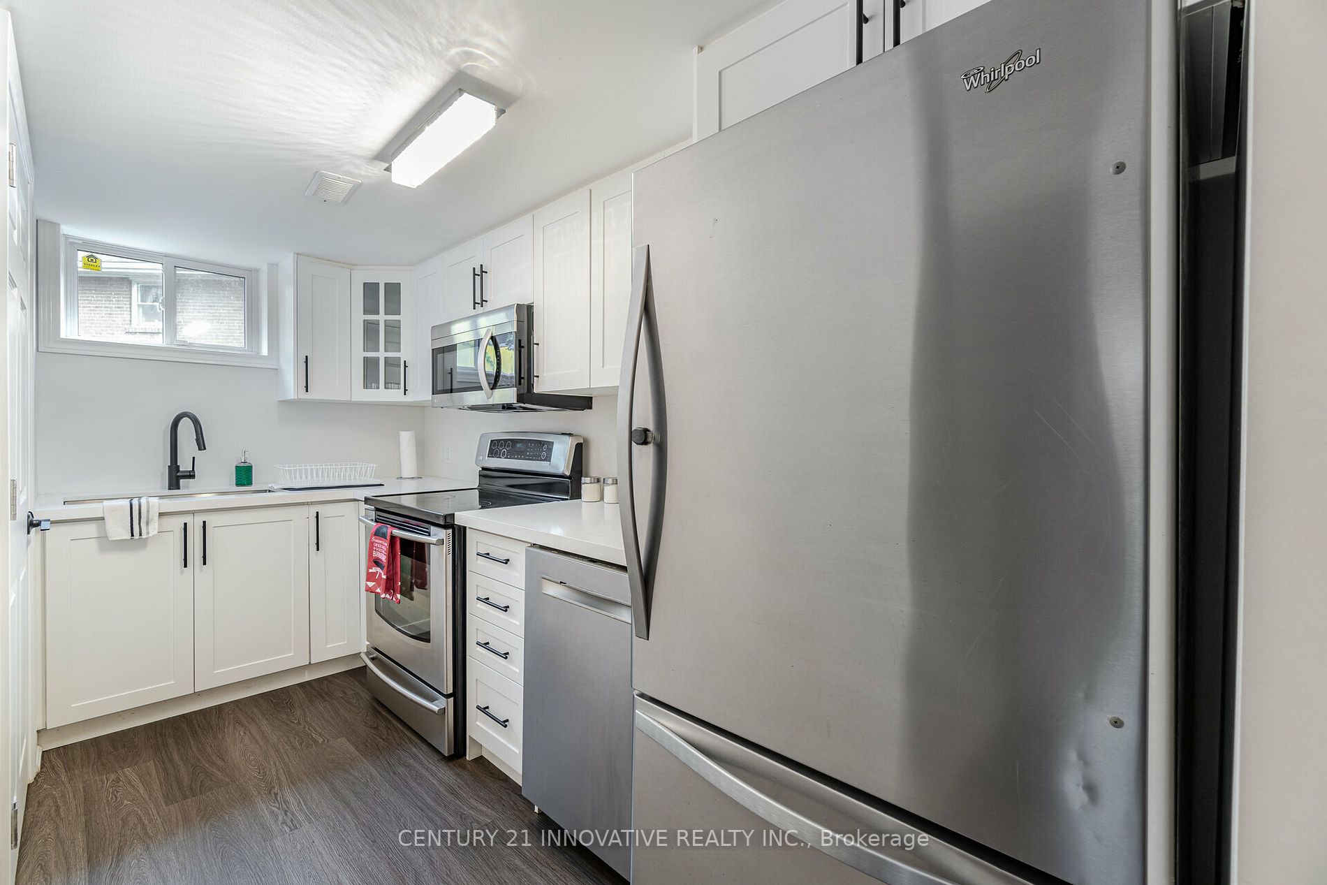 401 Dorchester Cres