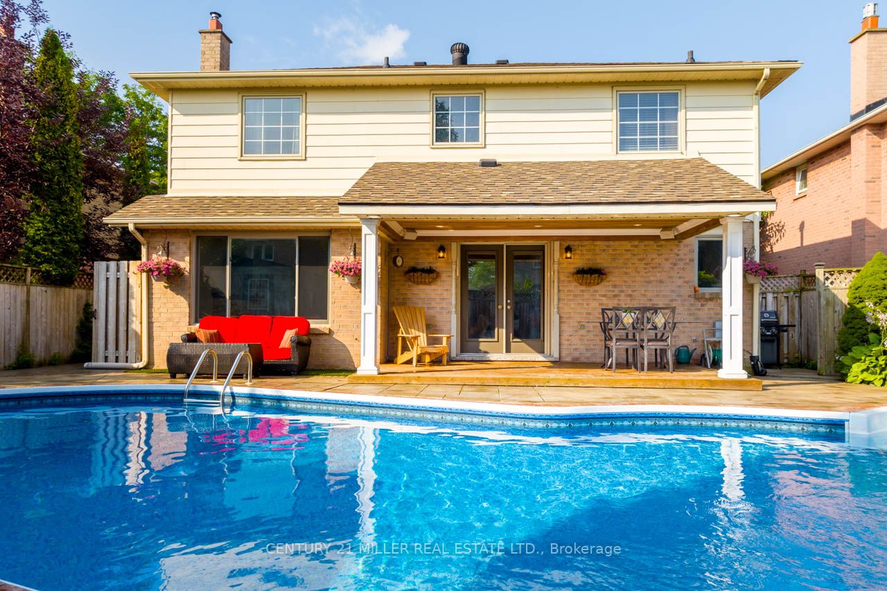 501 Mathewman Cres