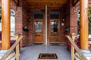 125 Macdonell Ave