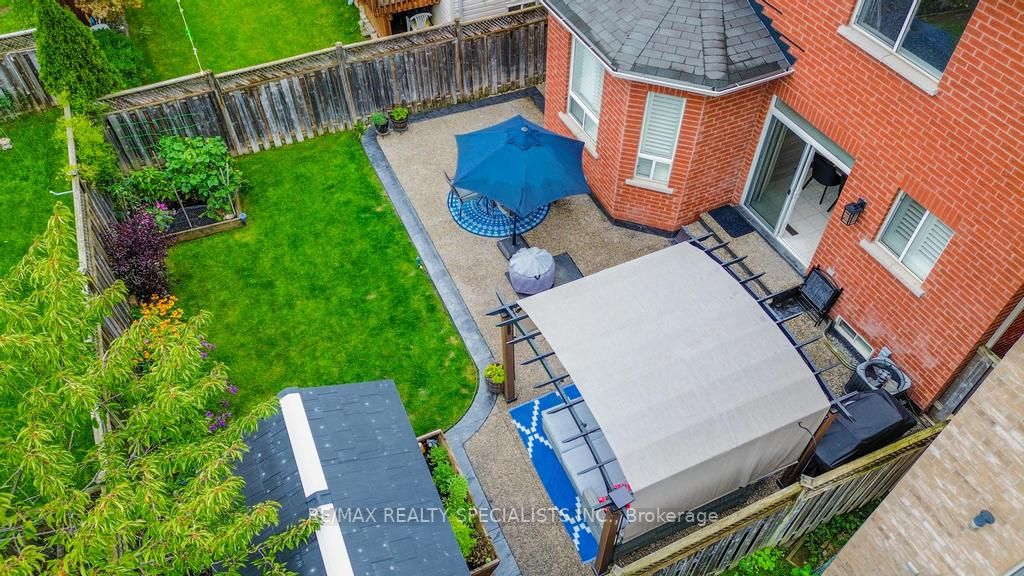 1029 Mccuaig Dr