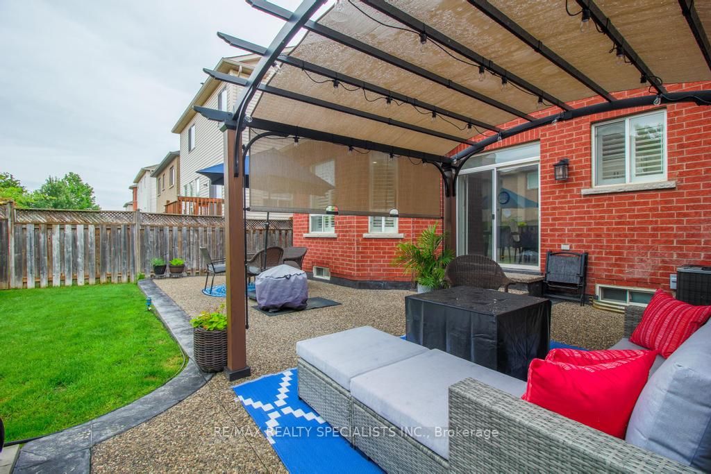 1029 Mccuaig Dr