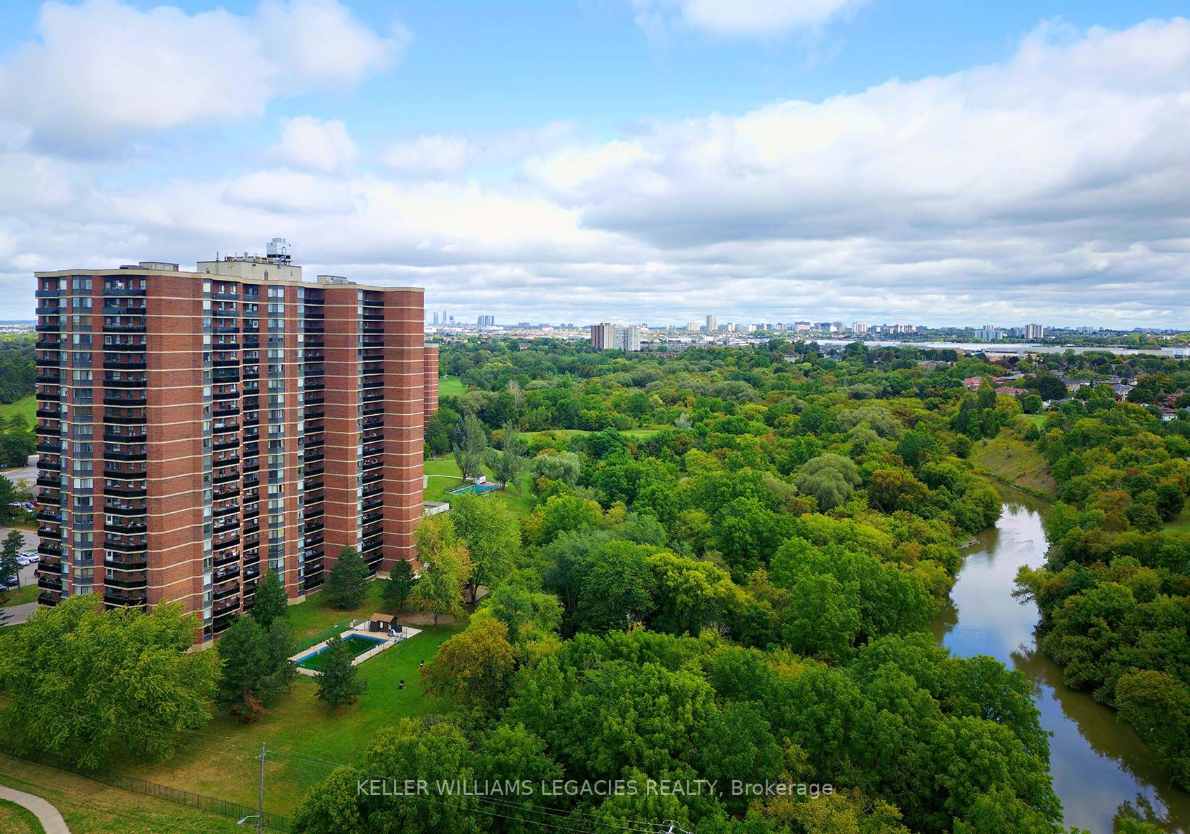 Listing W6818906 - Large Photo # 29