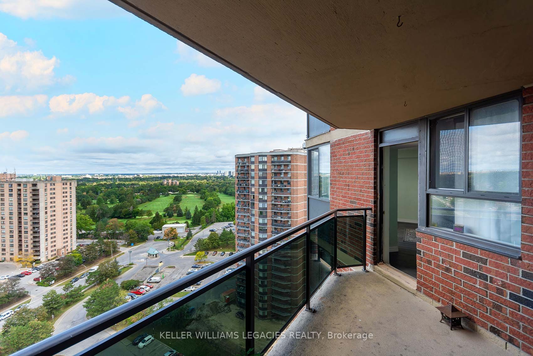 Listing W6818906 - Large Photo # 15