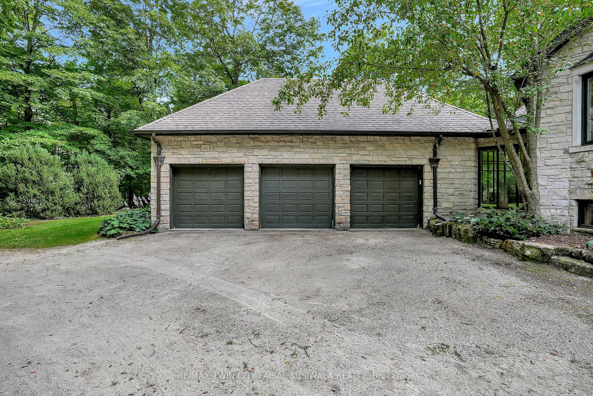 14720 Heritage Rd