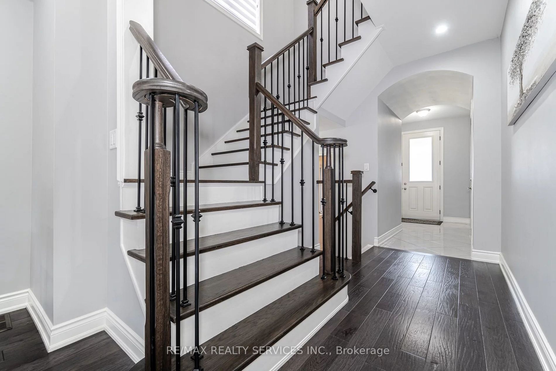 76 Blackberry Valley Crescent