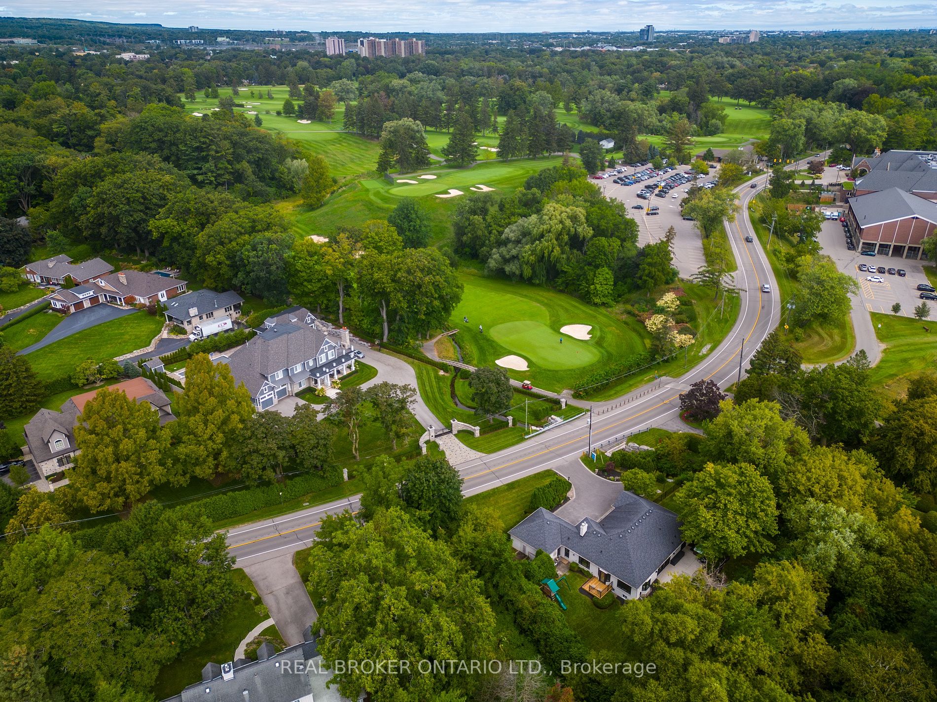 360 North Shore Blvd E