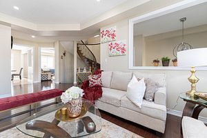 4 Ingleside Rd N