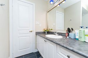 4 Ingleside Rd N