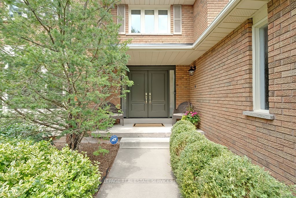 1475 Greenridge Circ