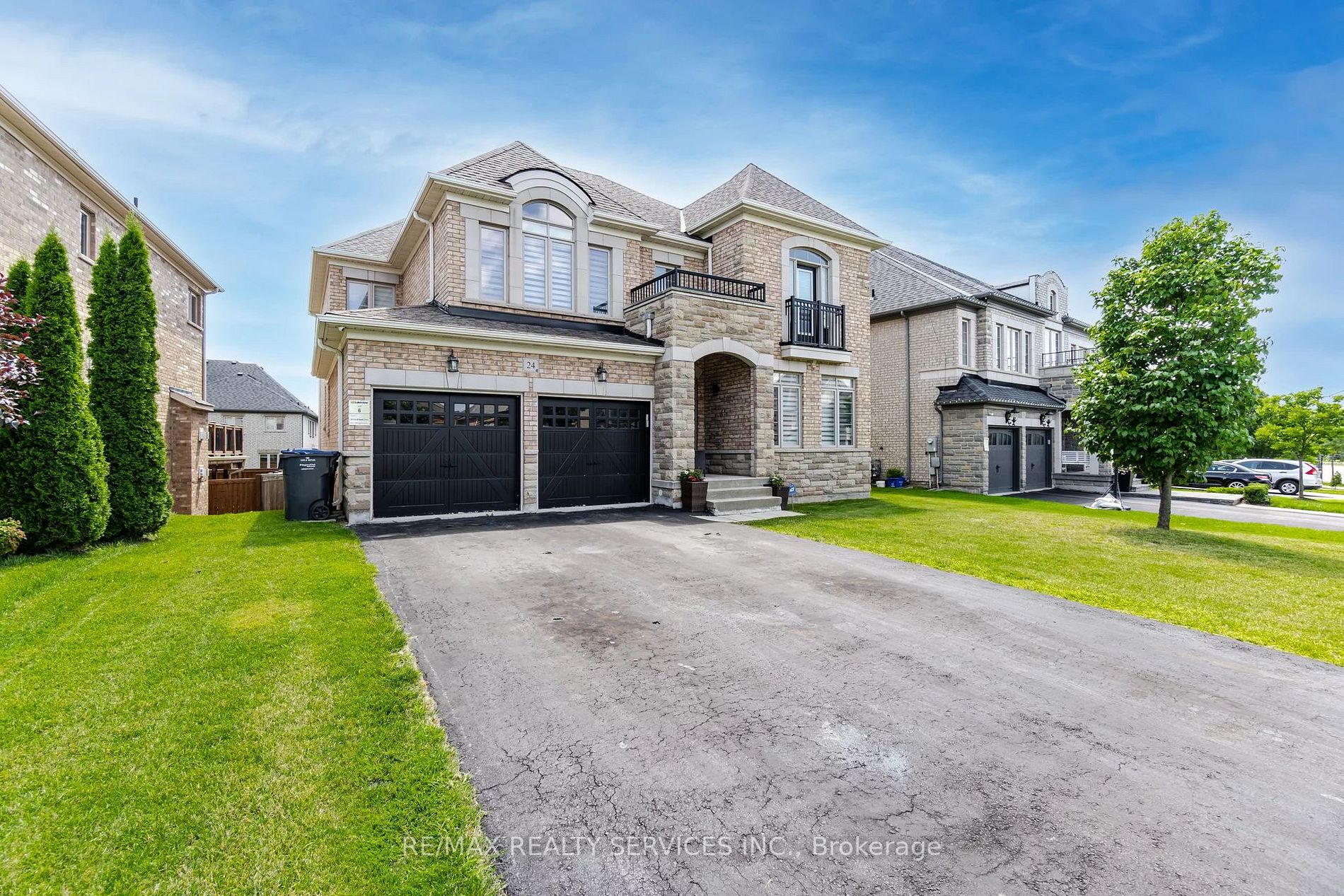 24 Fort Williams Dr