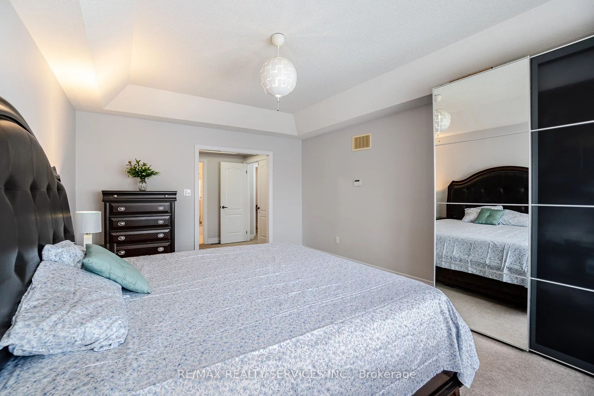 24 Fort Williams Dr