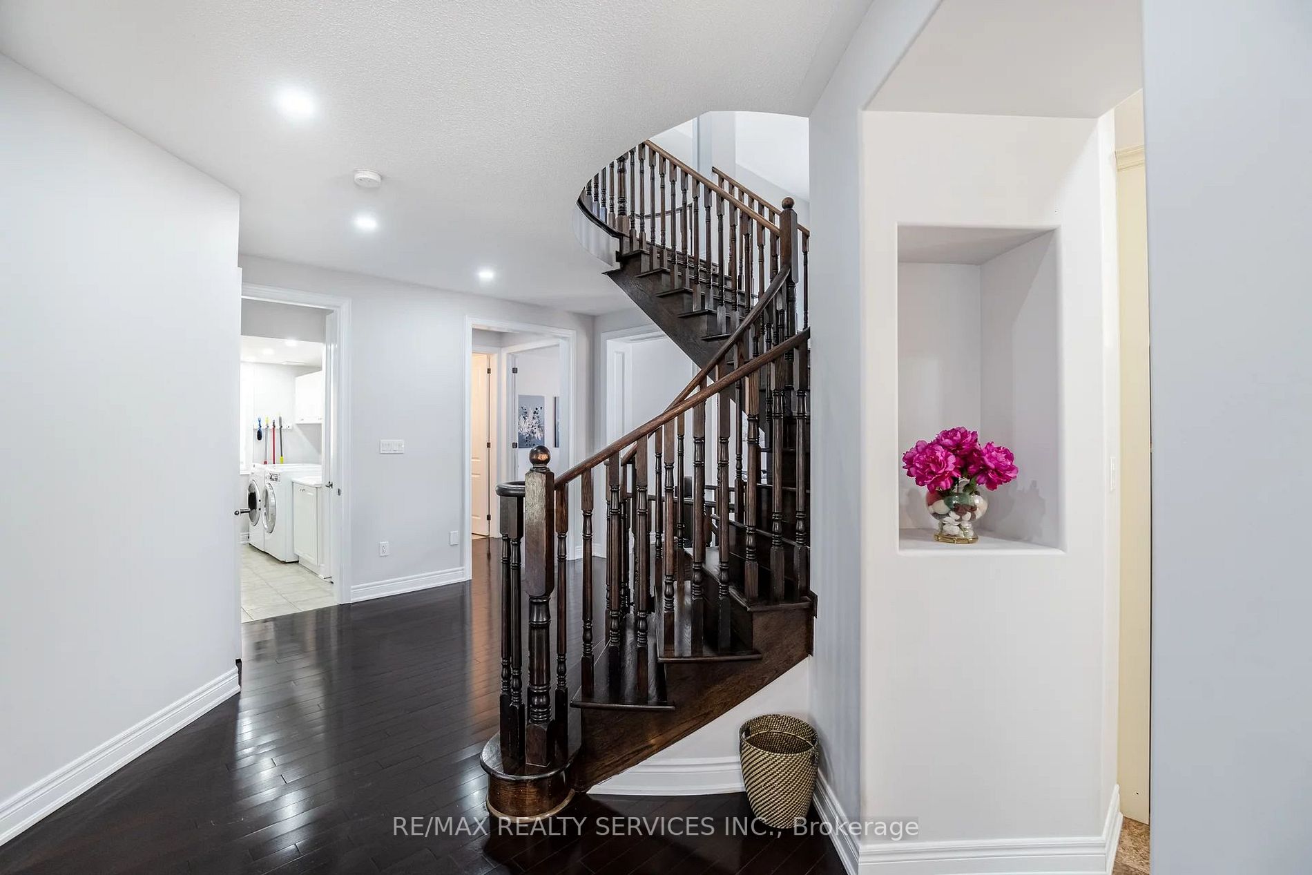 24 Fort Williams Dr