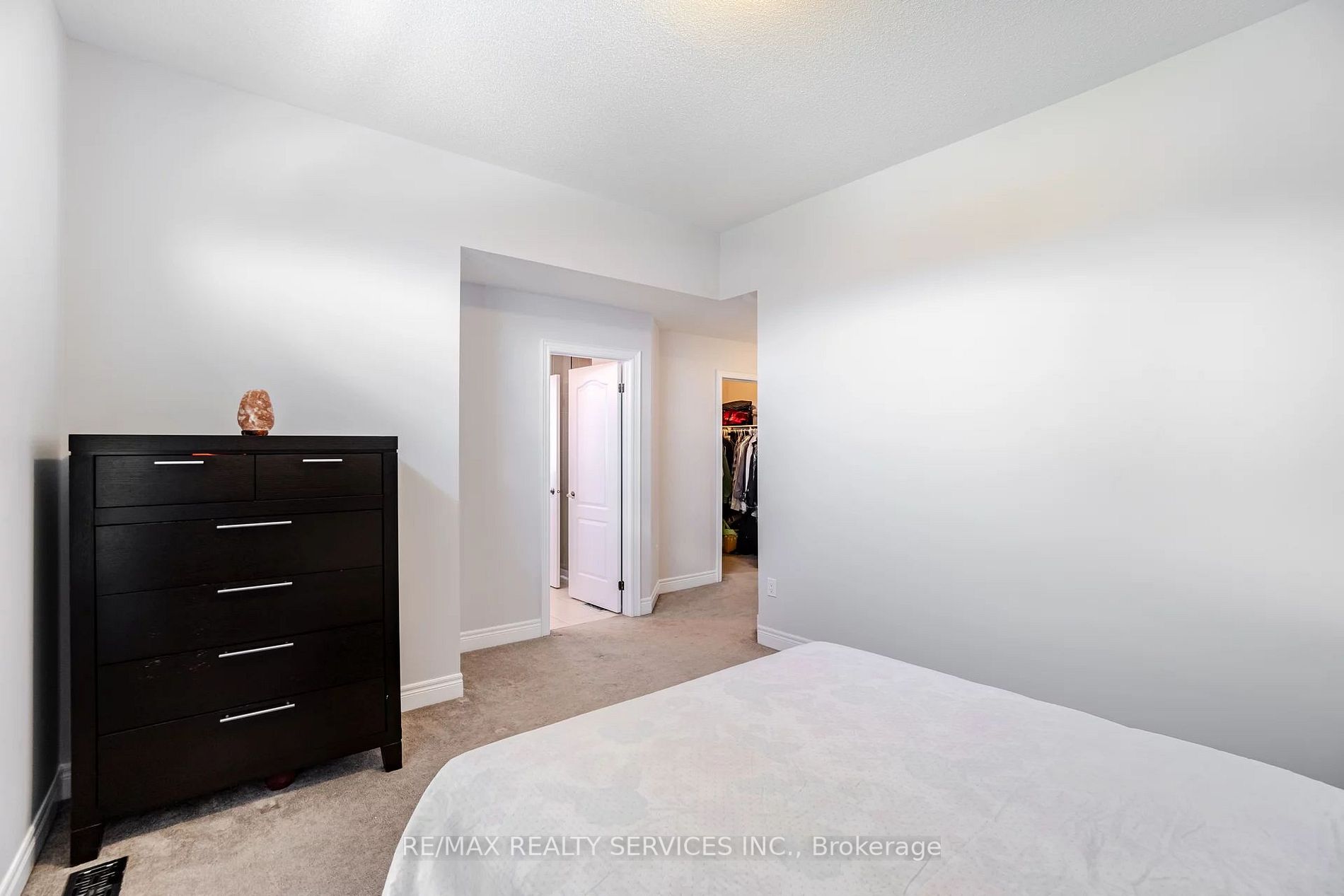 24 Fort Williams Dr