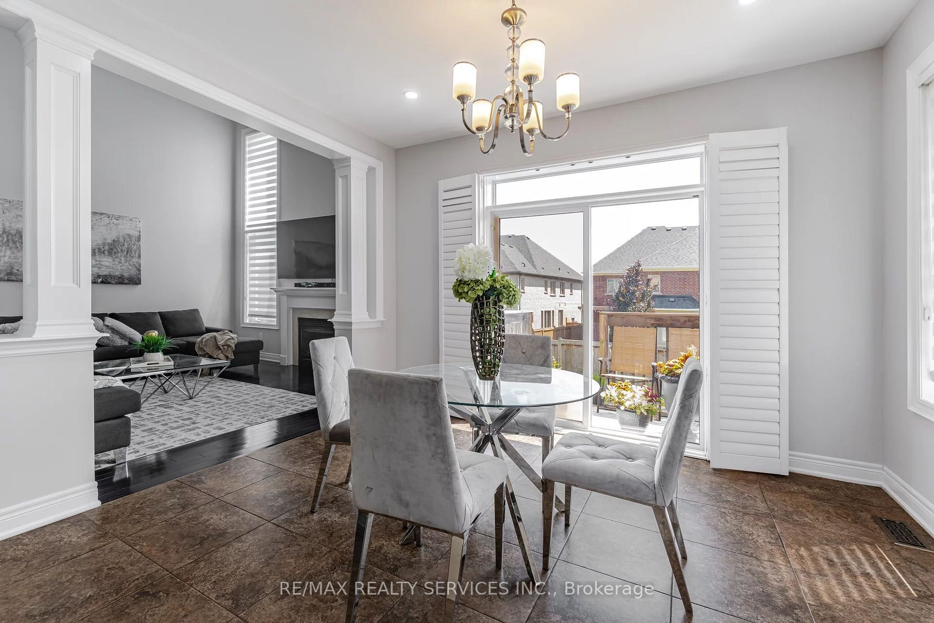 24 Fort Williams Dr