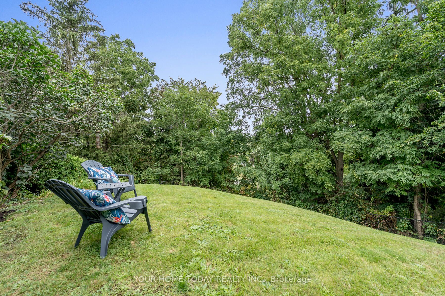13 Stewarttown Road