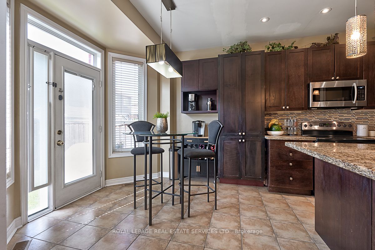 176 Giddings Cres